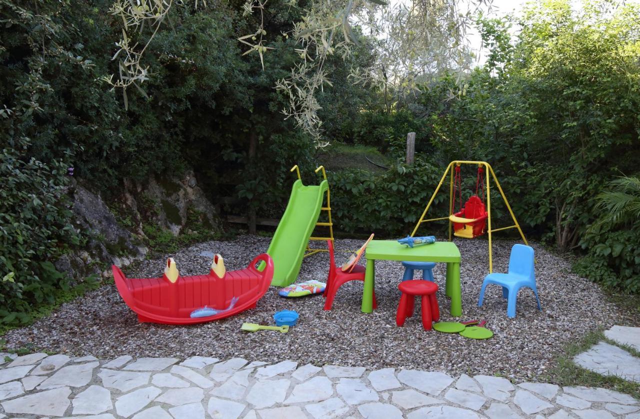 Apolpaina Alea Resort Villas מראה חיצוני תמונה